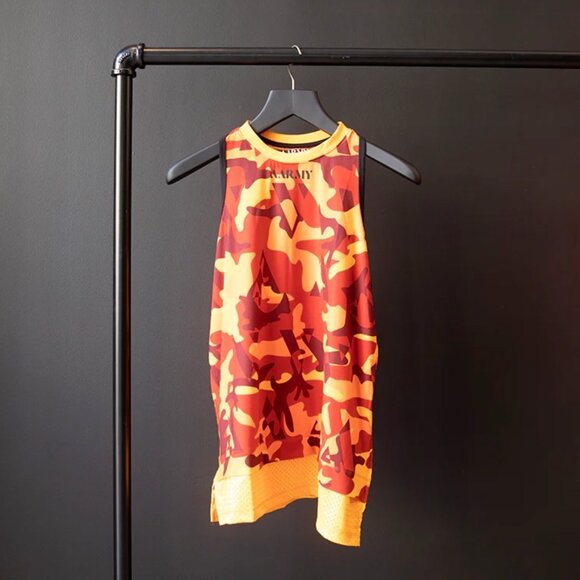 NWT Aarmy Camo Print Racerback Top, size Small - Picture 3 of 10